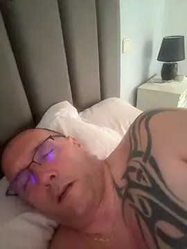 DUDURA@xh live cam