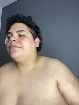 Hailey_Curvy webcam
