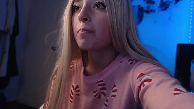 channel_blondee (Ask my age) - show naked