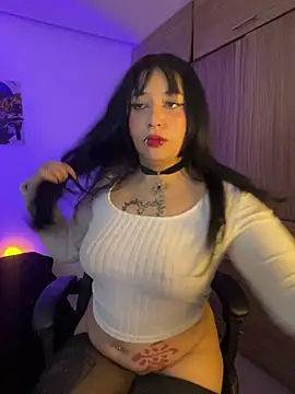 Hinataaa_ live cam on StripChat
