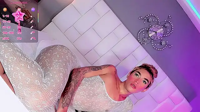 nikol-hilton - Nikol-hilton's free webcam - UK Sex Cams