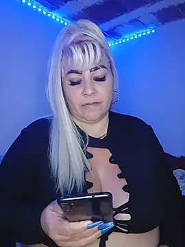 BonniAdams live cam on StripChat