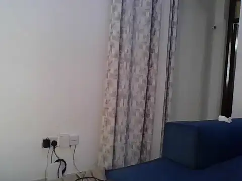 ebony_ghoddes live cam on StripChat