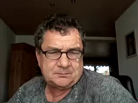 nobbie444 (M mature) - naked