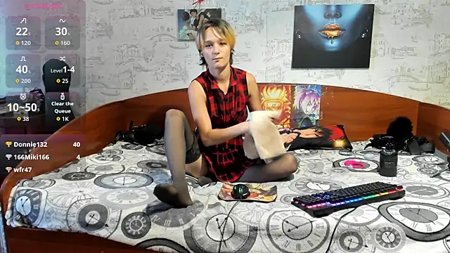 KagamiTayga live cam on StripChat