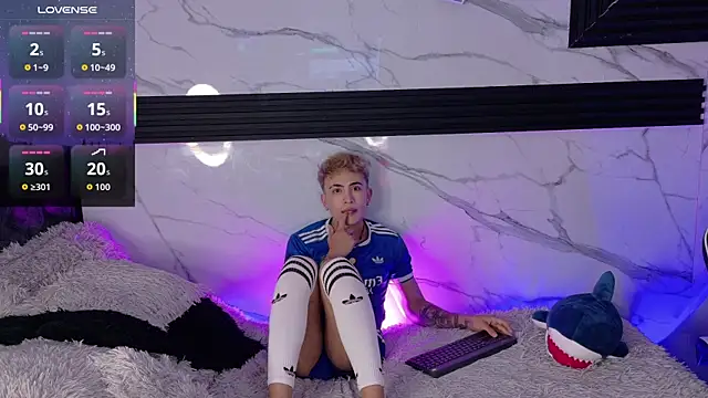 Saimonvela live cam on StripChat