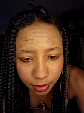 Laurakail_wan