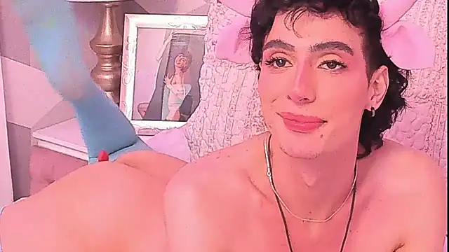 KylieMonnett webcam