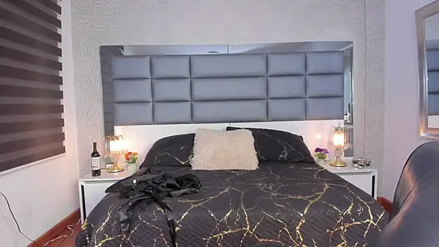 Mrs_Regina_clk webcam