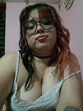 curvy_latina webcam