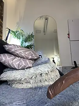 Isa__Blanc webcam