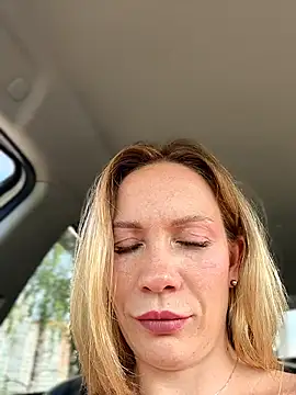 LavenderHot live webcam show