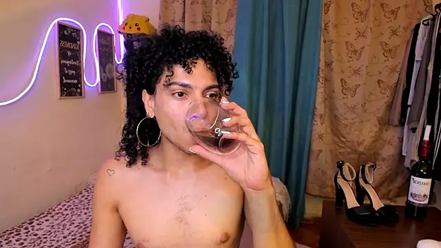 Angel_White25 webcam