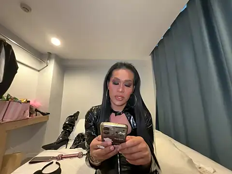 UrDominatrixa_ashley28 webcam