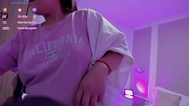 julieta_wildblood webcam