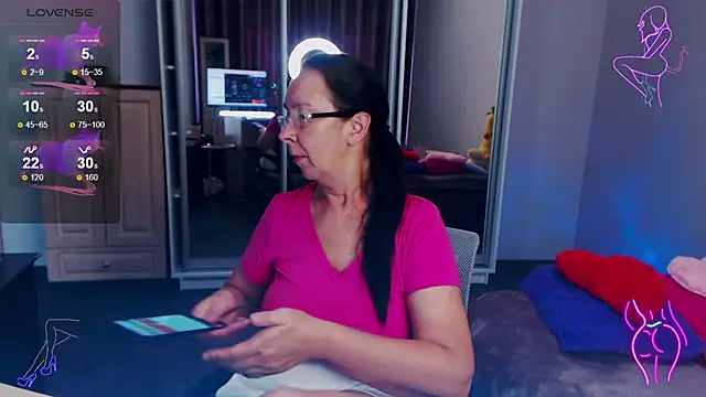 celine_faer1 (F mature) - 🍑Flash ass🍑