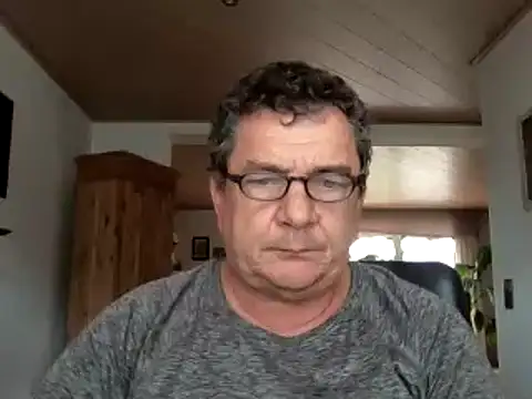 nobbie444 (M mature) - naked