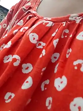 Sweet-runi live webcam show
