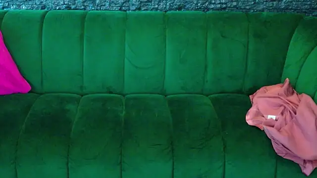 SierraFaye live cam on StripChat
