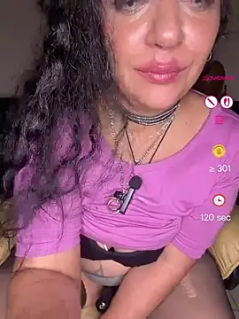 pichyprettypussy (F milf) - Shorts byebye & Close Cam Pussy Play