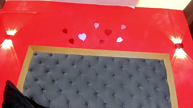 YayaHilton webcam