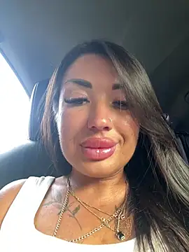 RuslanaXX live cam