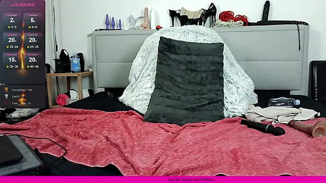 Hot_Milf_Denise webcam