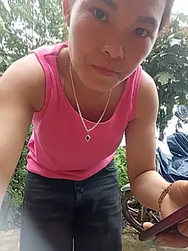 Heryy_xx live cam on StripChat