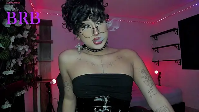Heka_Prudence live cam
