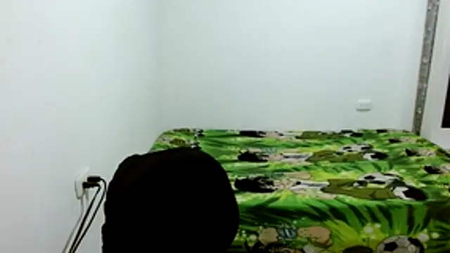 estefania224 live cam