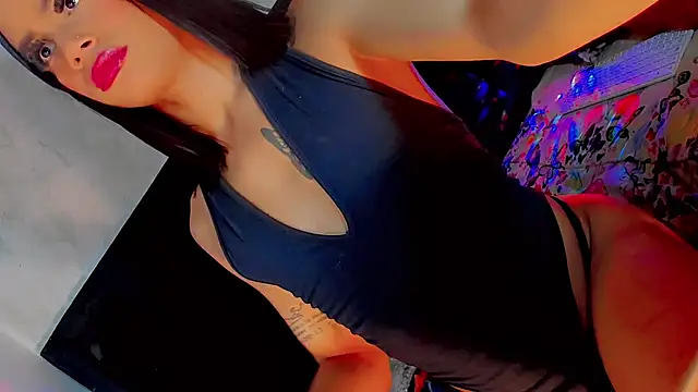 thehotdivas - Thehotdivas's free webcam - UK Sex Cams