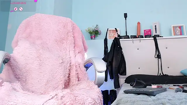 Emerald_gh webcam