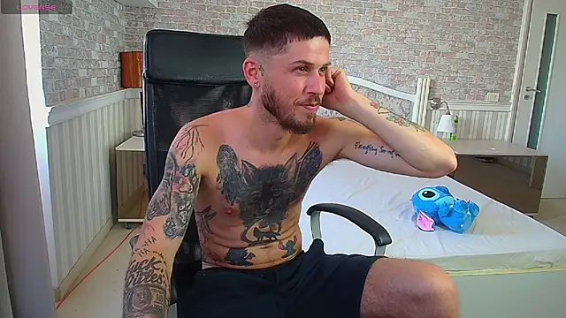 JonahShaw webcam