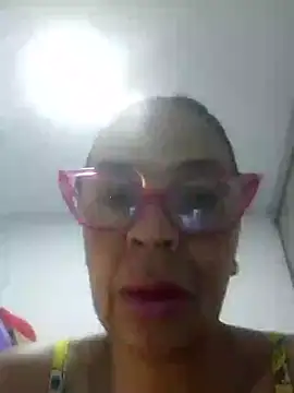 Ragnia_Duxx live cam on StripChat