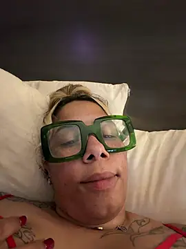barbiedollhtx - BarbieDollHtx's free webcam - UK Sex Cams