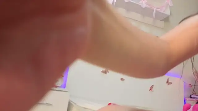 Milly_Lane live cam