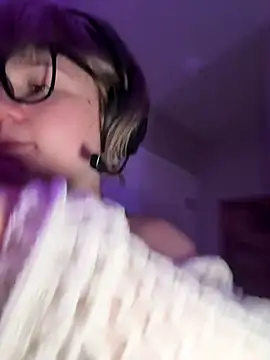Cutiepiespanks live cam