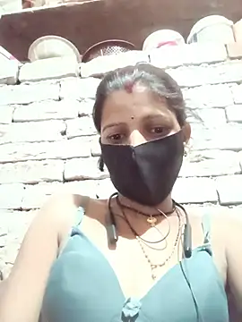 Divya-11431 live cam on StripChat