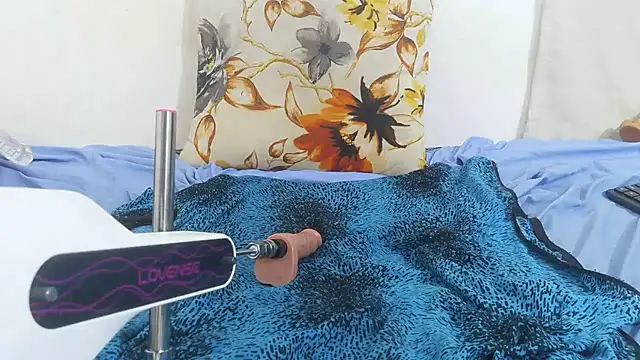 pinkycat live cam on StripChat