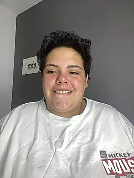 Hailey_Curvy webcam