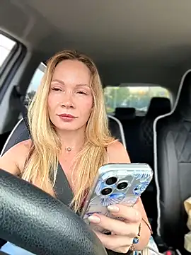 LavenderHot live cam