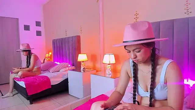sharick_smile1 (F teen) - Cowgirl ride in front mirror
