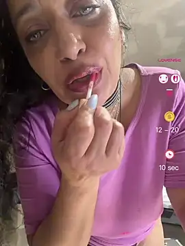 PichyPrettyPussy webcam