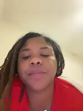 HEARTBREAKBRE live cam on StripChat
