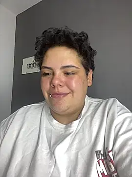 Hailey_Curvy live cam