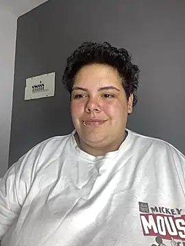 Hailey_Curvy live cam