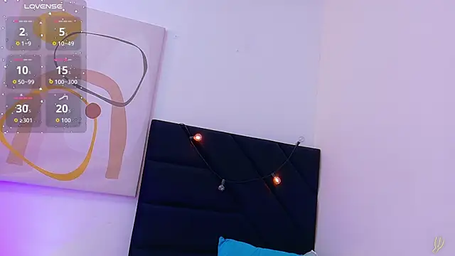 EbonyCoWorker live cam on StripChat