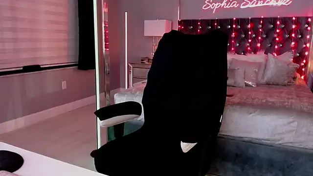 theofficialsophiasanchez