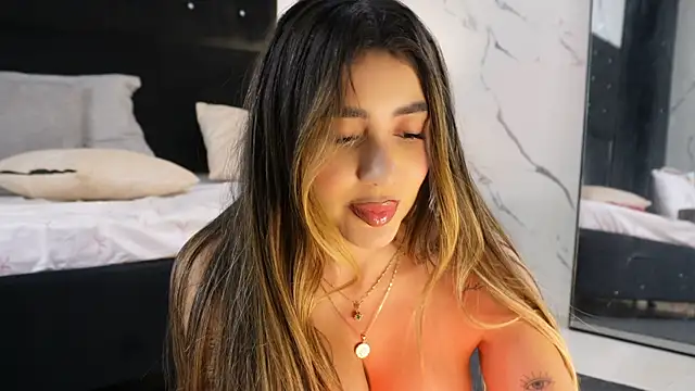 Annyy_Rosse live webcam show