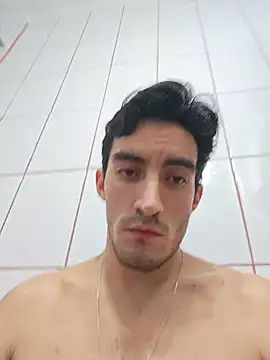 TommyMomentum live cam on StripChat